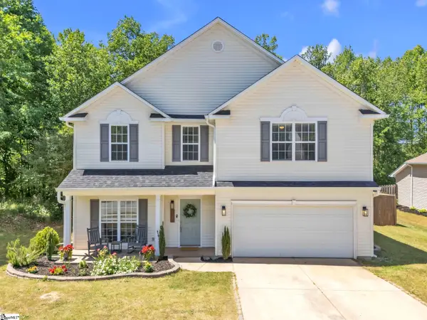 124 Garfield Lane, Simpsonville, SC 29681-3867