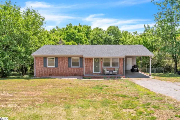 300 Fox Squirrel Ridge Road, Pickens, SC 29671