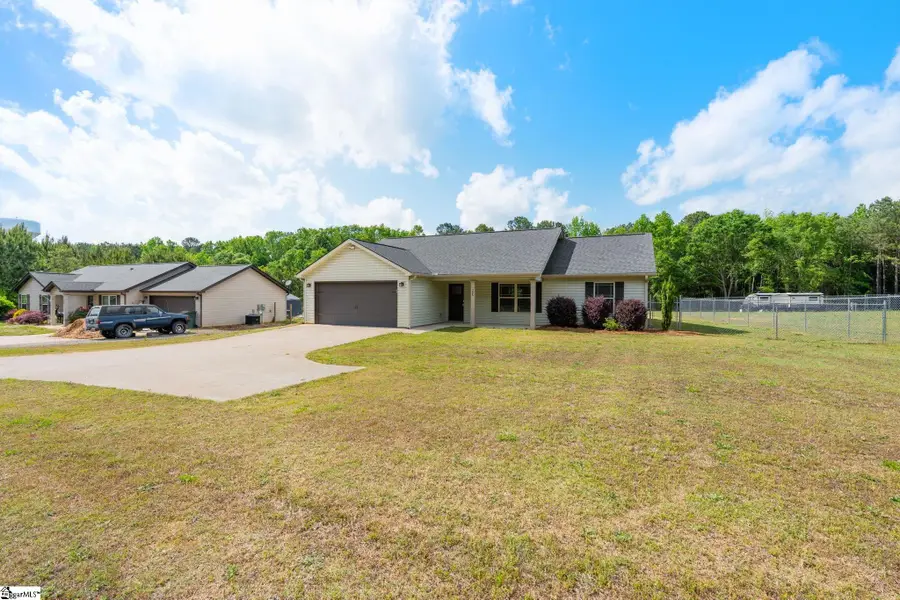 285 Metric Road, Laurens, SC 29630 - #3