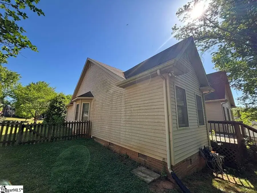 106 Meadowinds Drive, Spartanburg, SC 29306 - #3