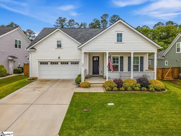 303 Nebbiolo Lane, Simpsonville, SC 29681