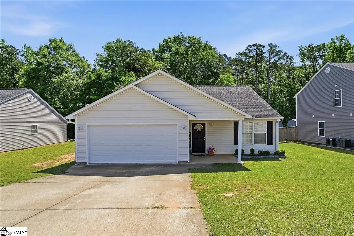 300 London Drive, Laurens, SC 29360 - #1