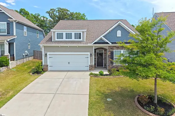 406 Raleighwood Drive, Simpsonville, SC 29681