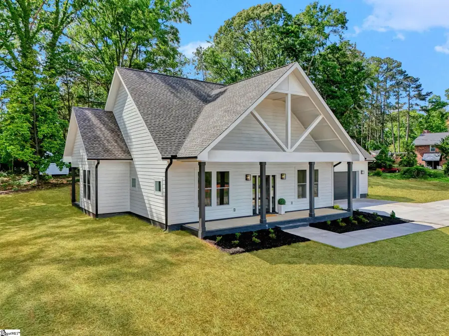 208 Pinehaven Street, Laurens, SC 29360 - #2