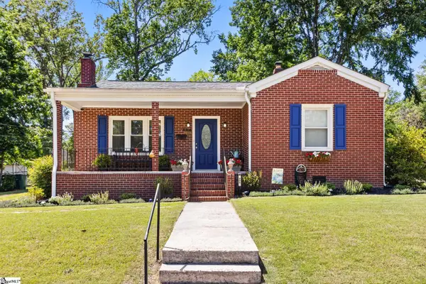 204 S Holland Street, Clinton, SC 29325
