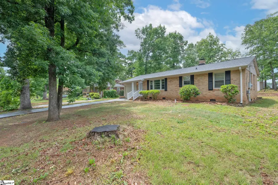 31 Blue Mountain Drive, Greenville, SC 29617 - #2