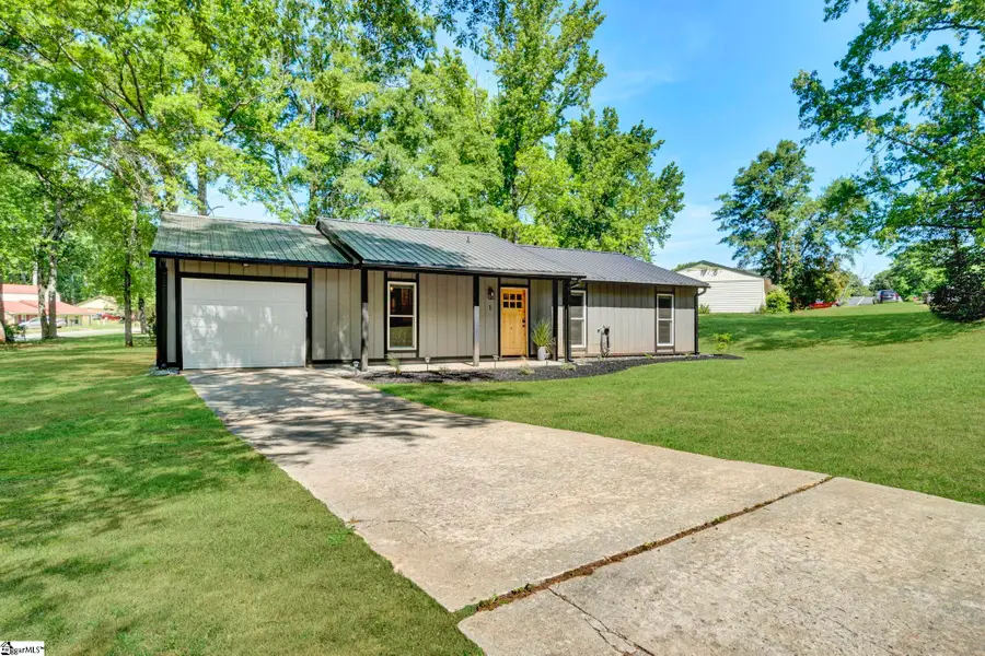 1 Heathrow Road, Greenville, SC 29605 - #3