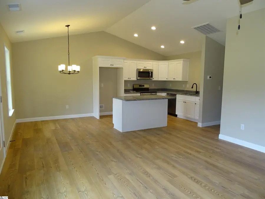 242/246 Brewton Road, Spartanburg, SC 29301 - #2