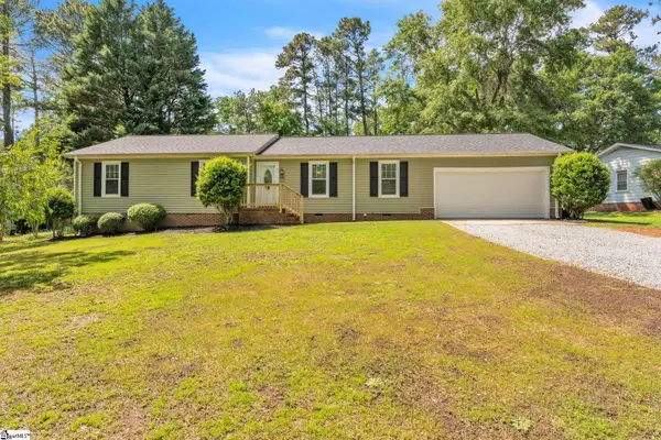 210 Chickamauga Lane, Simpsonville, SC 29681