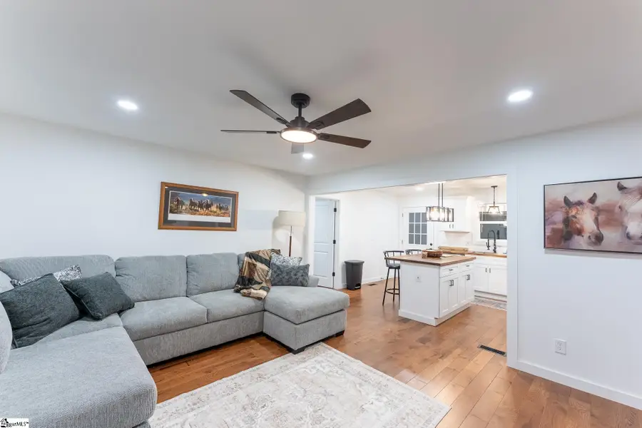 406 Campbell Avenue, Landrum, SC 20356 - #2