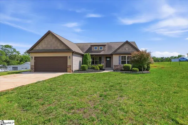 301 W Gap Creek Road, Greer, SC 29651