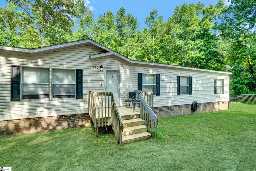 225 Tanglewood Way, Gray Court, SC 29645 - #3
