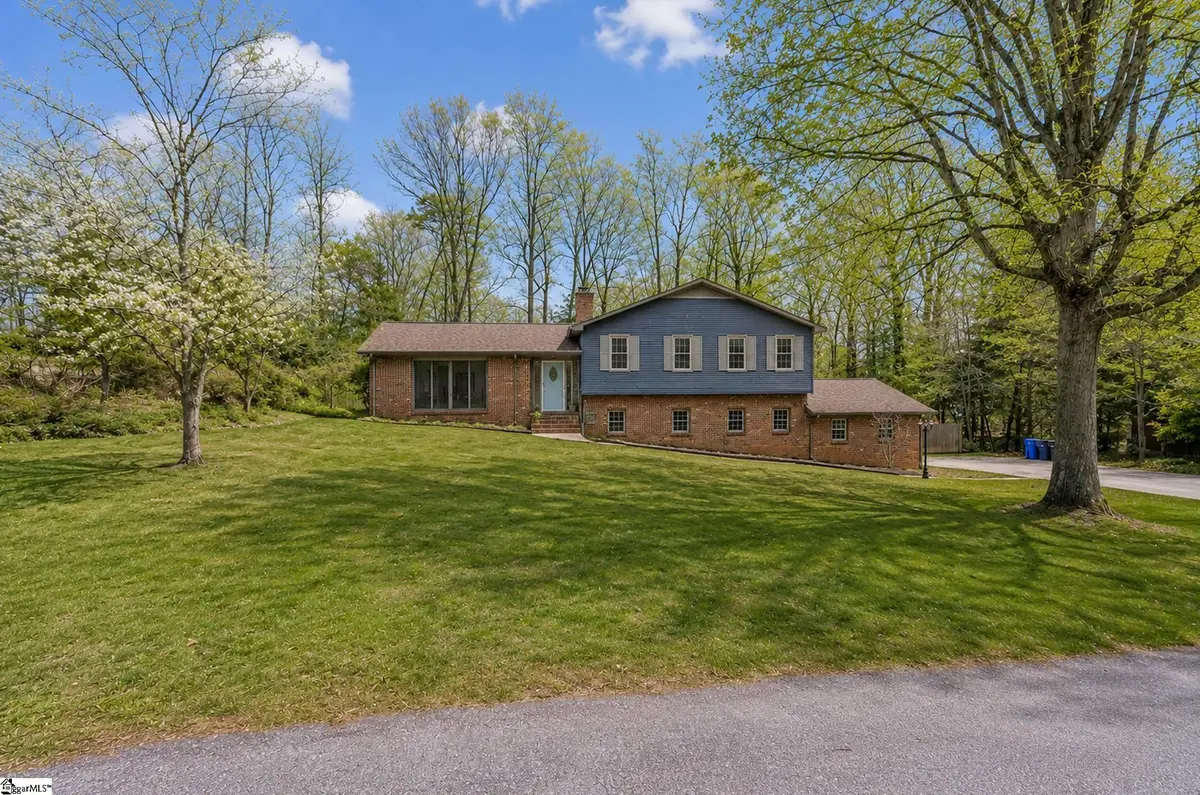 6 Devonshire Lane, Greenville, SC 29617 - #1