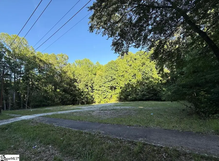 275 N Pearson Street, Woodruff, SC 29388 - #3