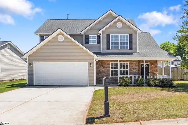8 Heatherfield Drive, Simpsonville, SC 29680-7166