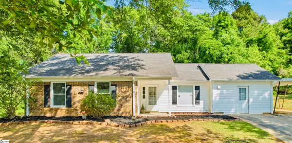 38 Shore Drive, Greenville, SC 29611