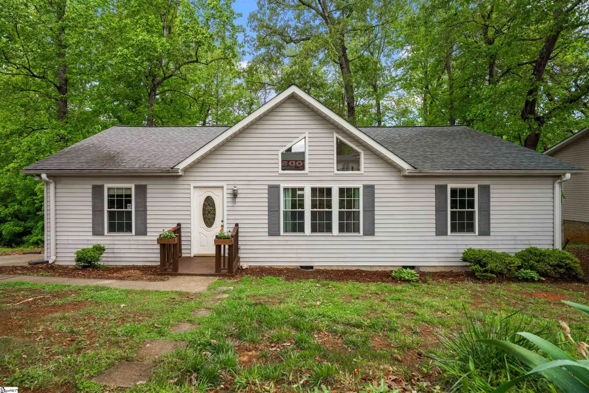 1401 Winding Way, Taylors, SC 29687 - #1