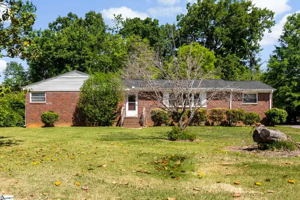 206 Greenbriar Drive, Simpsonville, SC 29680-6114