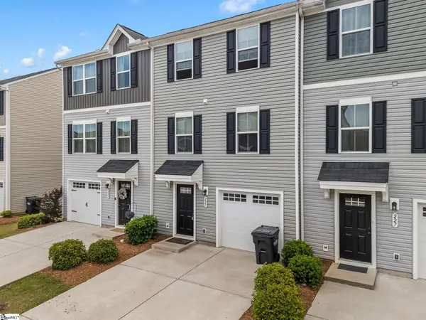 225 Coldwater Creek Court, Simpsonville, SC 29680