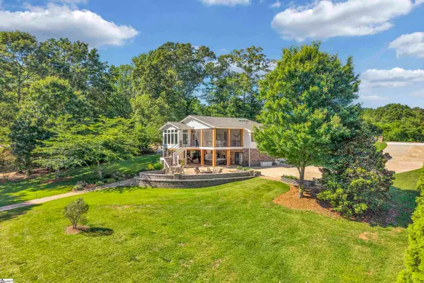 105 Meadowcrest Drive, Seneca, SC 29672