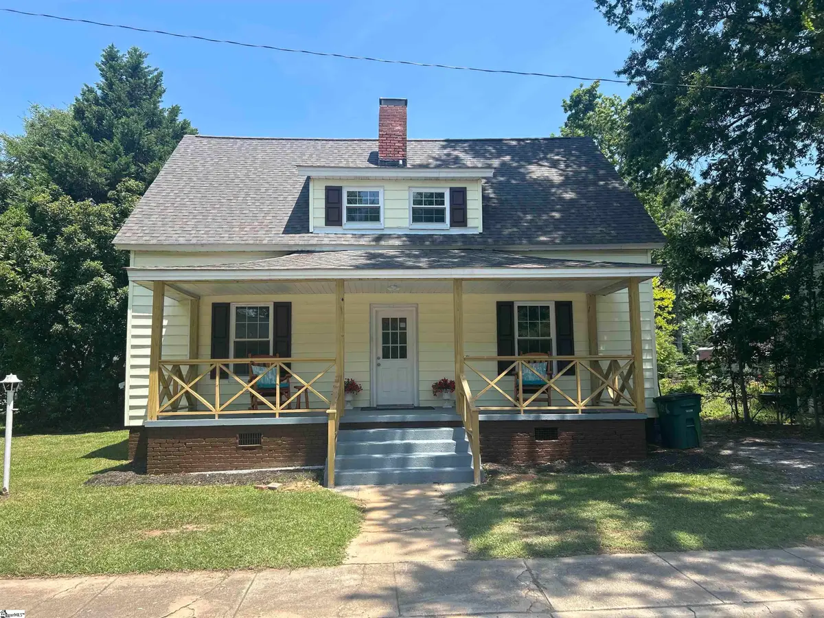 106 Washington Street, Clinton, SC 29325 - #1
