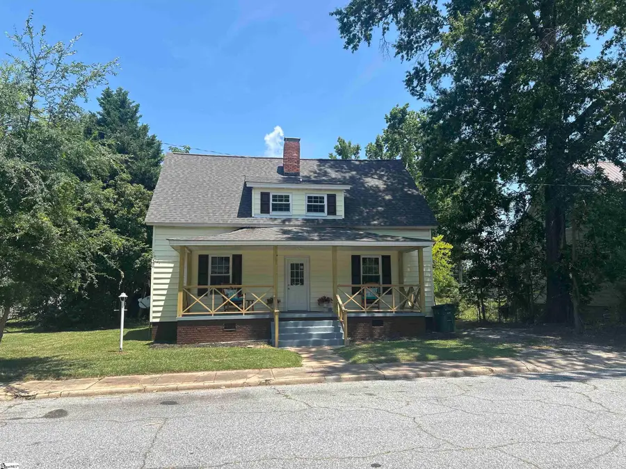 106 Washington Street, Clinton, SC 29325 - #2