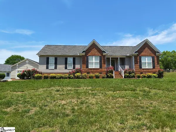 124 Brooke Lee Circle, Taylors, SC 29687