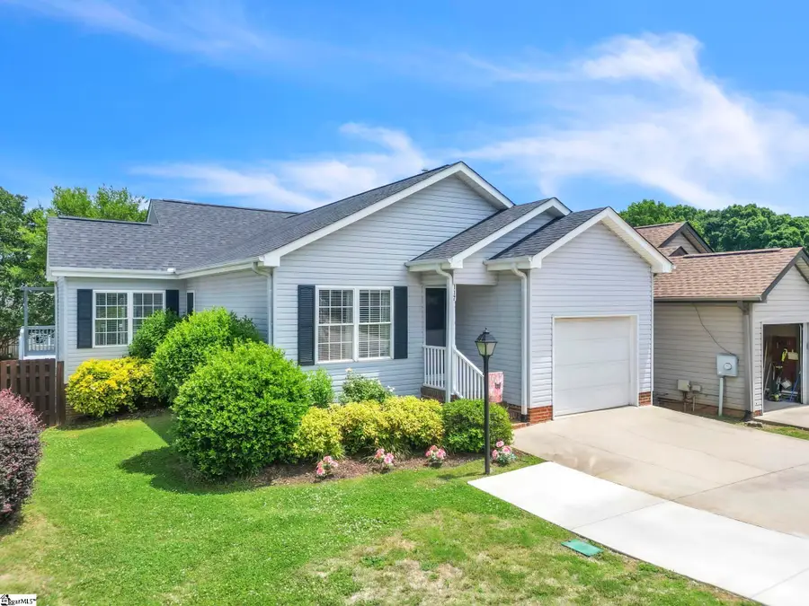 117 Waterford Way, Easley, SC 29642 - #3