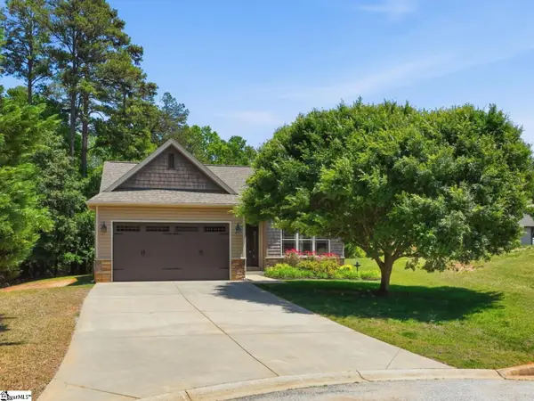 44 Crossland Way, Greer, SC 29651