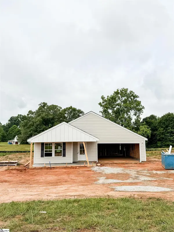 18002 Hwy 101 S, Gray Court, SC 29645