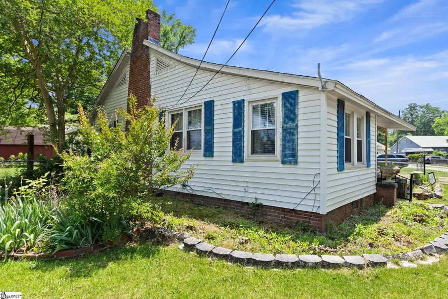 208 N Marion Street, Joanna, SC 29351 - #3
