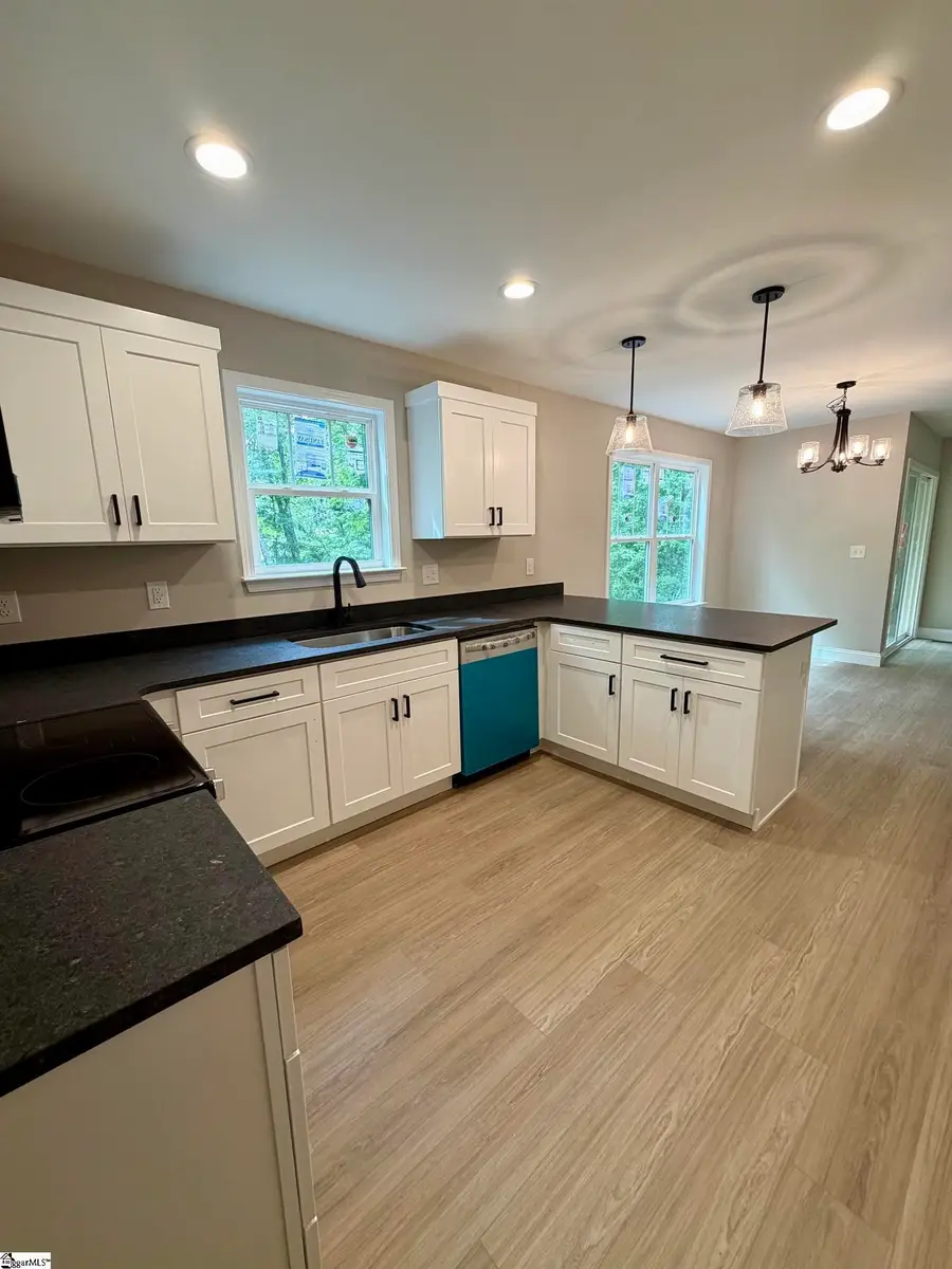 8 Oxford Boulevard, Taylors, SC 29687 - #3