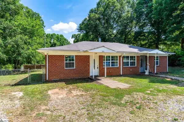 302 Churchill Circle, Greenville, SC 29605