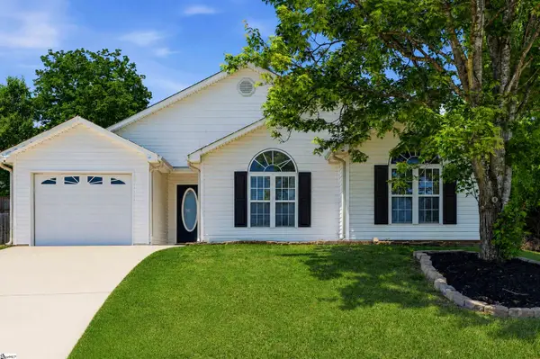 6 Grackle Court, Simpsonville, SC 29680