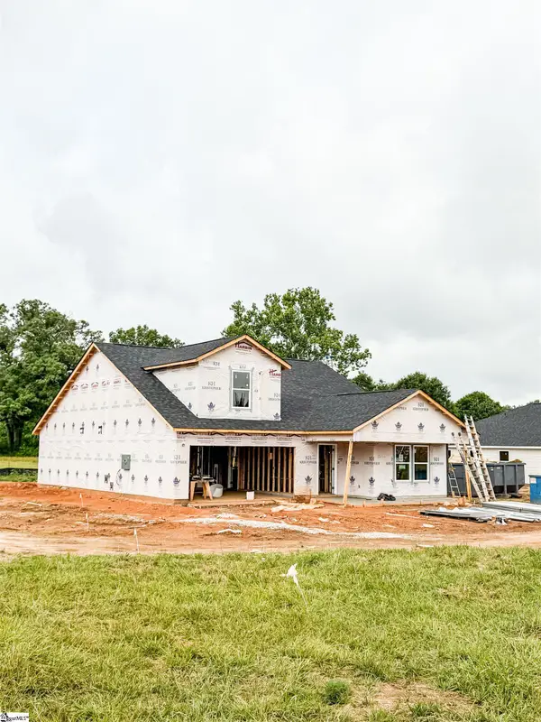 18034 Hwy 101 S, Gray Court, SC 29645