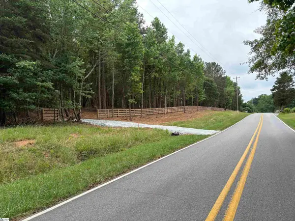 221 Glenn Ferry Road, Fair Play, SC 29643