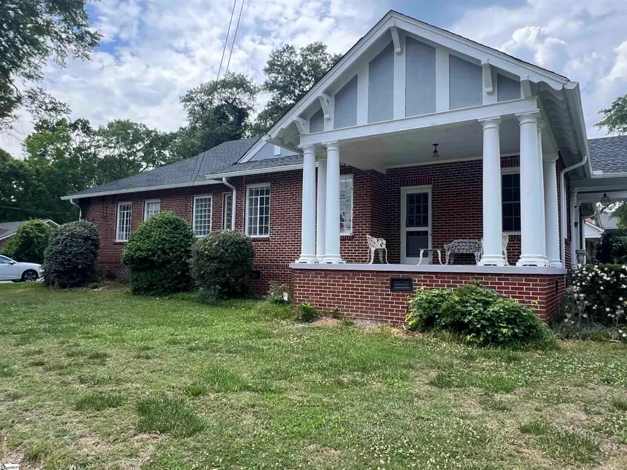 409 Brown Avenue, Belton, SC 29627 - #3
