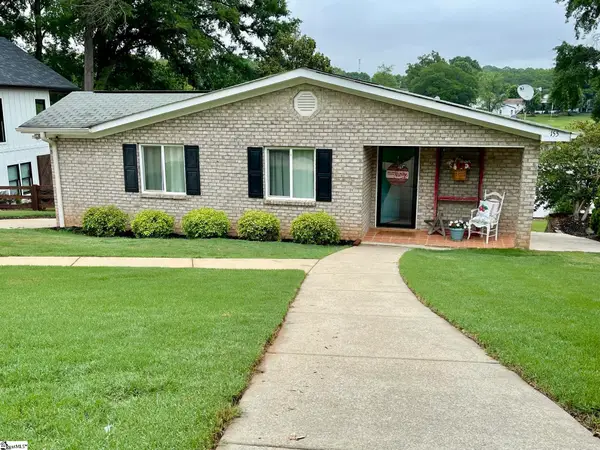 155 Lakeview Drive, Inman, SC 29349
