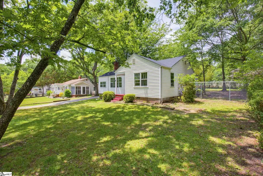 7 Alberta Avenue, Greenville, SC 29617 - #3