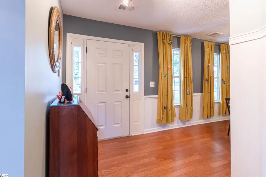 616 Fairview Lake Way, Simpsonville, SC 29680 - #3