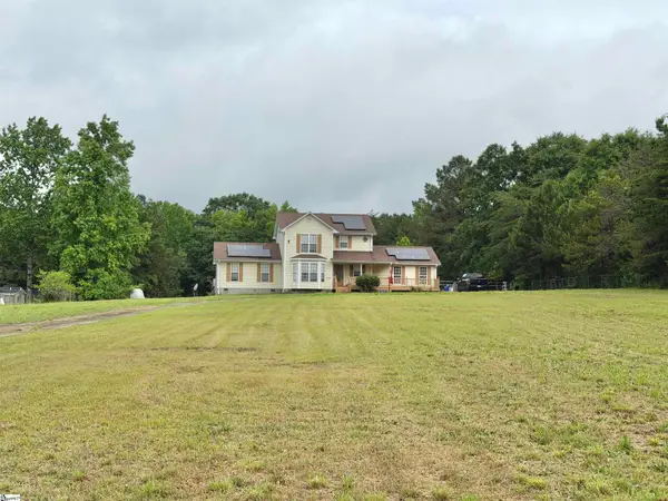 588 Douglas Road, Gray Court, SC 29645-7728