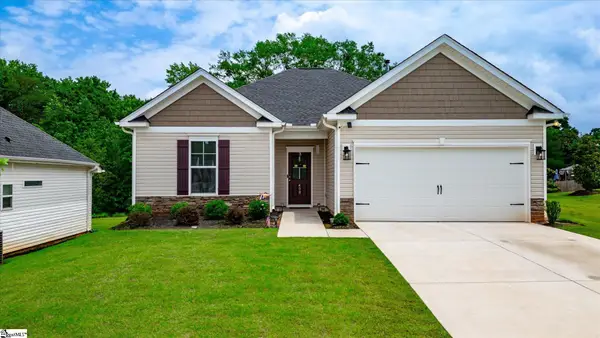 408 Oakton Drive, Greer, SC 29651