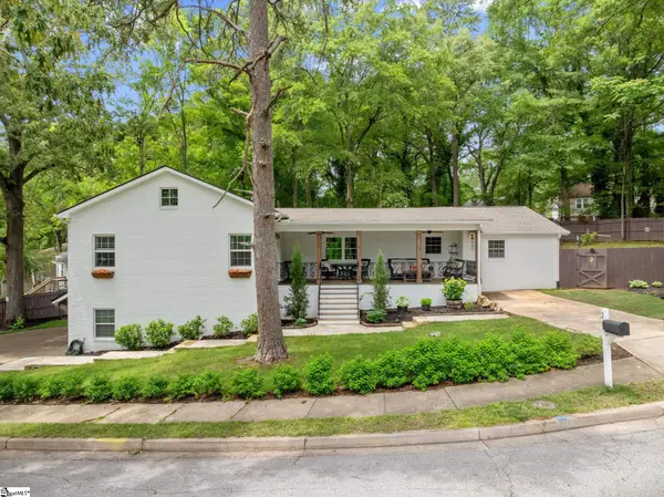 2 Prancer Avenue, Greenville, SC 29605