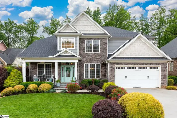 208 Waverly Hall Lane, Simpsonville, SC 29681