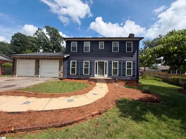 4 Willowood Drive, Spartanburg, SC 29303