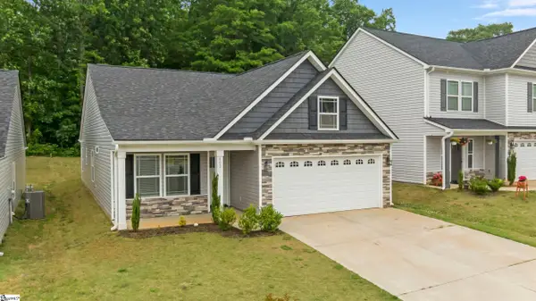 402 Bud Farmer Place, Inman, SC 29349