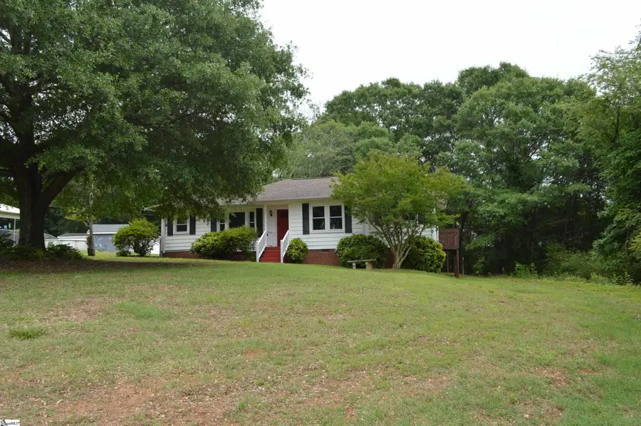 521 S Spencer Street, Duncan, SC 29334 - #2
