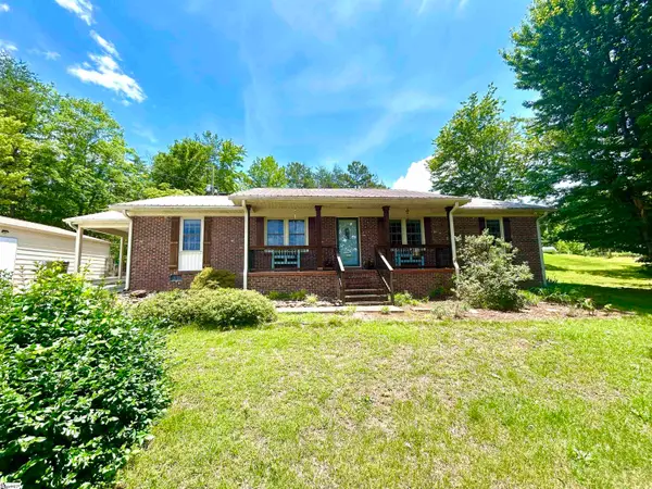 346 Wolf Creek Road, Pickens, SC 29671