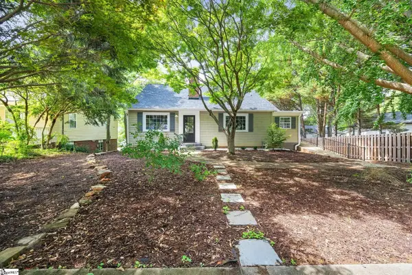 8 Amherst Avenue, Greenville, SC 29605