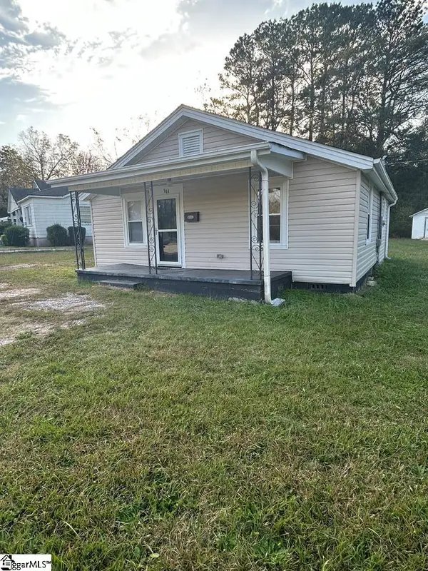 104 Hunter Street, Abbeville, SC 29620